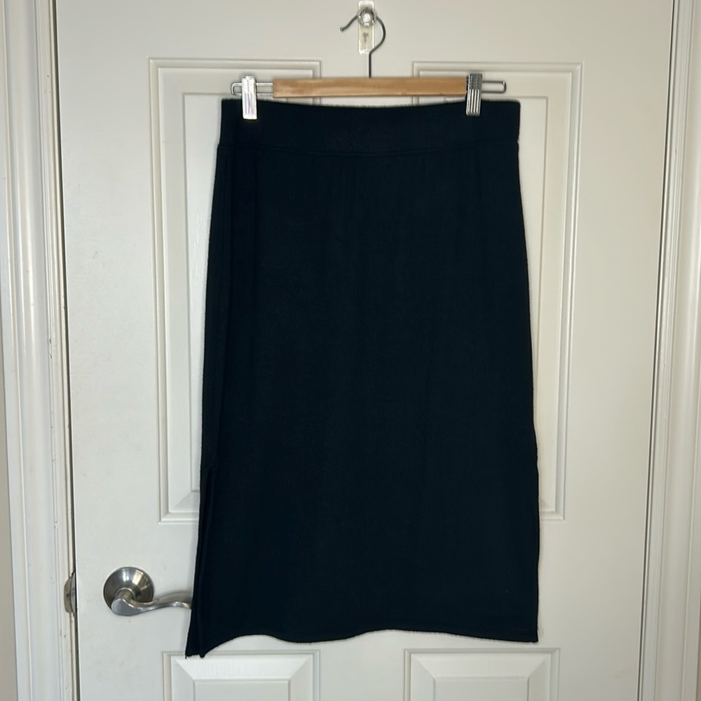 Gap Midi Knit Skirt with slits - Black Medium